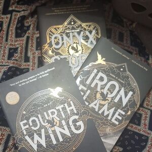 Fourth Wing and Iron Flame Books